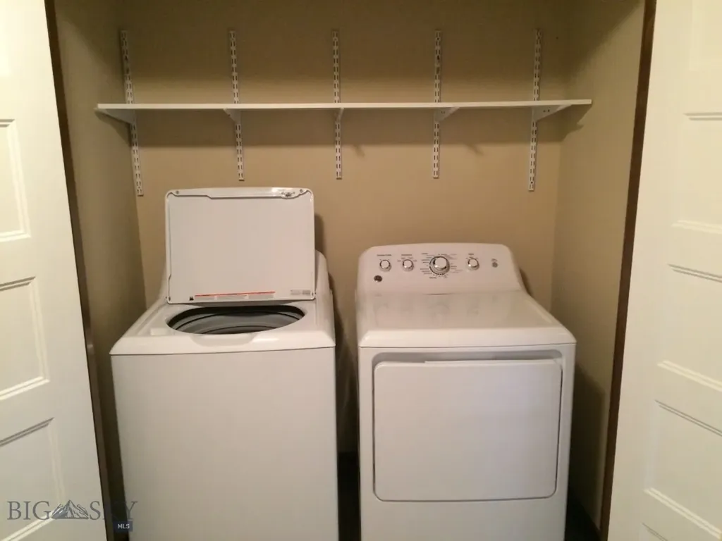 925 Twin Lakes Avenue Bozeman MT 59718