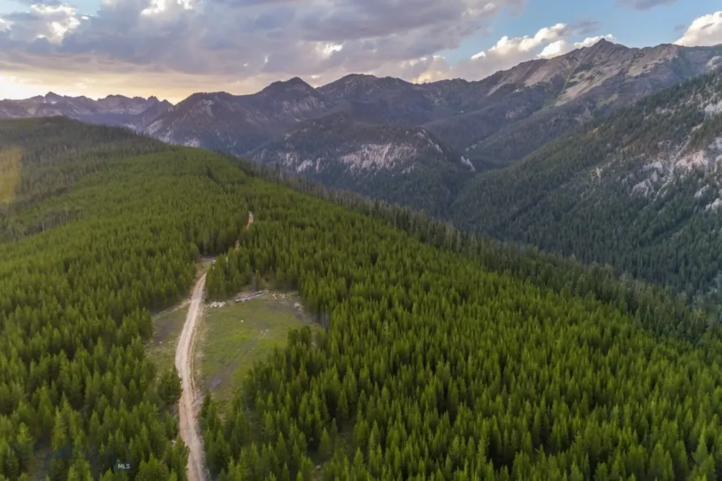Tbd Ridge Fork Road Big Sky MT 59716
