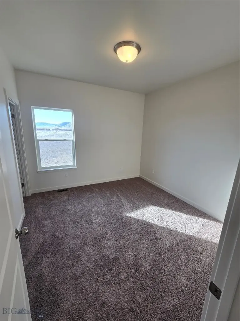 7 E Overland Three Forks MT 59752