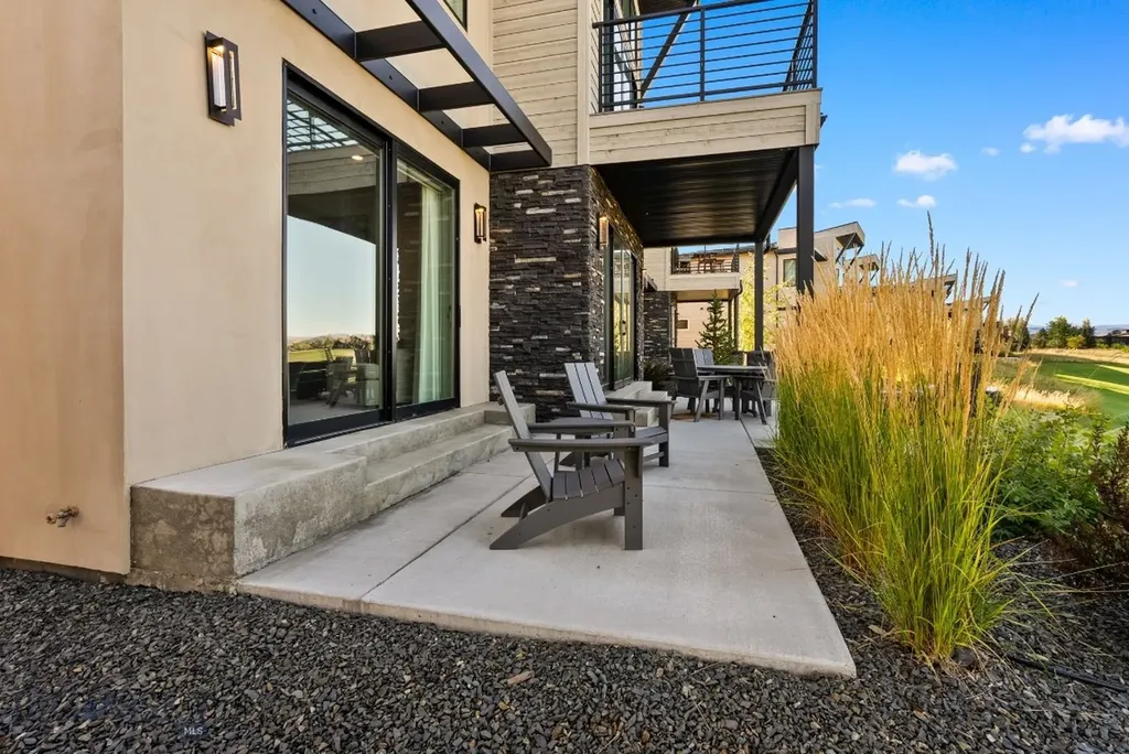 25 Duckhorn Bozeman MT 59718