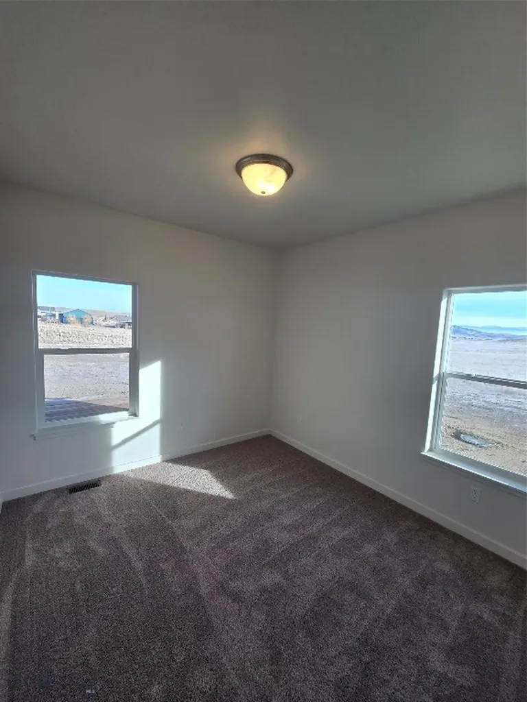 2 W Overland Three Forks MT 59752