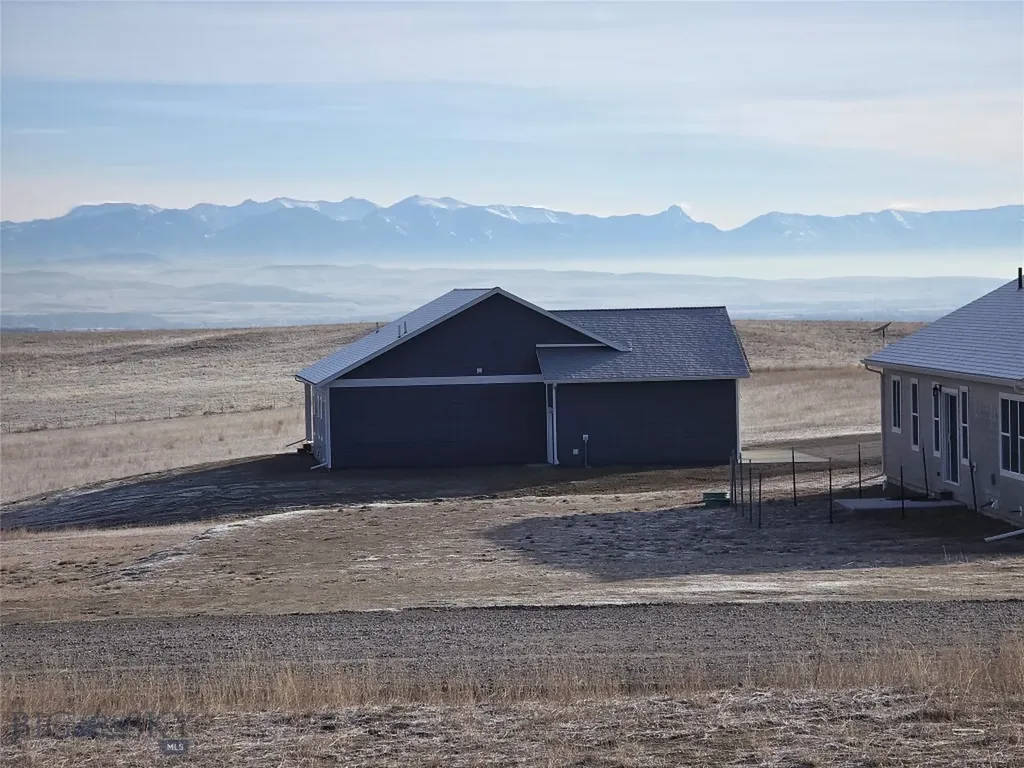 2 W Overland Three Forks MT 59752