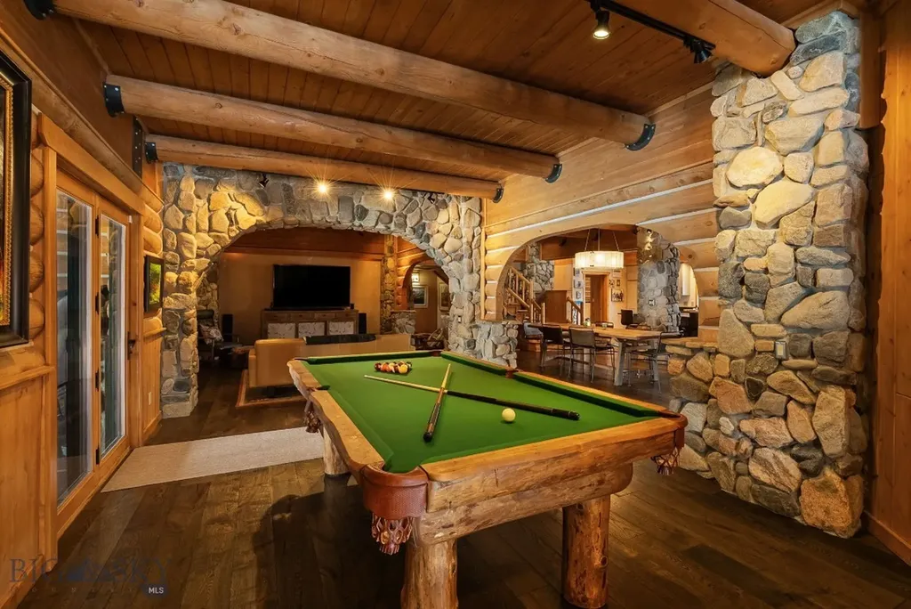707 Crown Butte Road Big Sky MT 59716