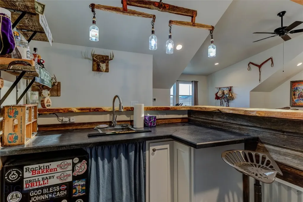 31 Bluffs Court Clyde Park MT 59018