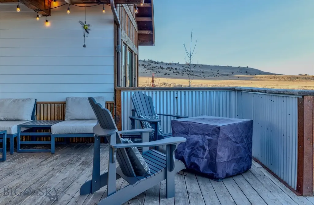 31 Bluffs Court Clyde Park MT 59018