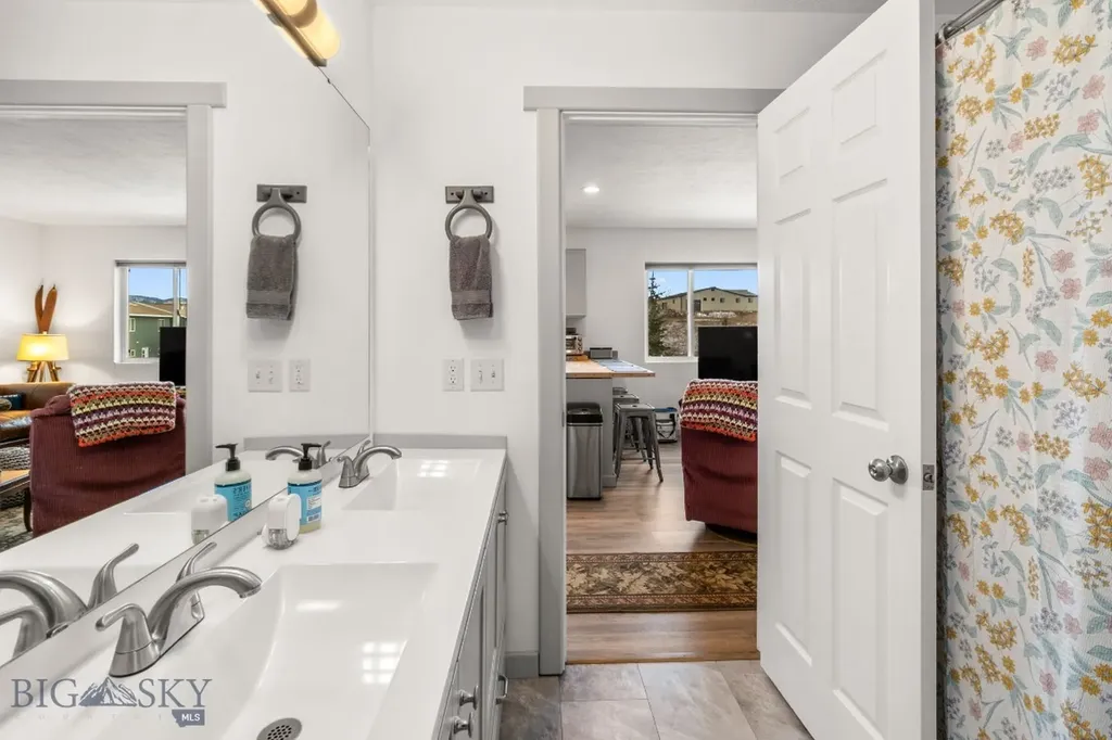 121 Gravel Hollow Bozeman MT 59718