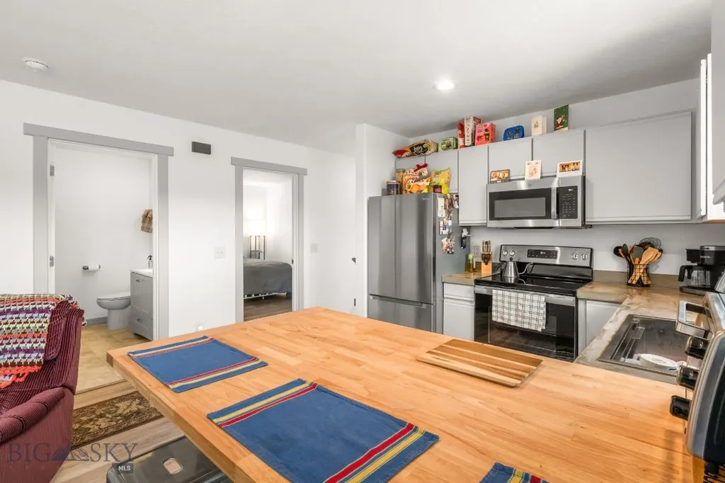 121 Gravel Hollow Bozeman MT 59718