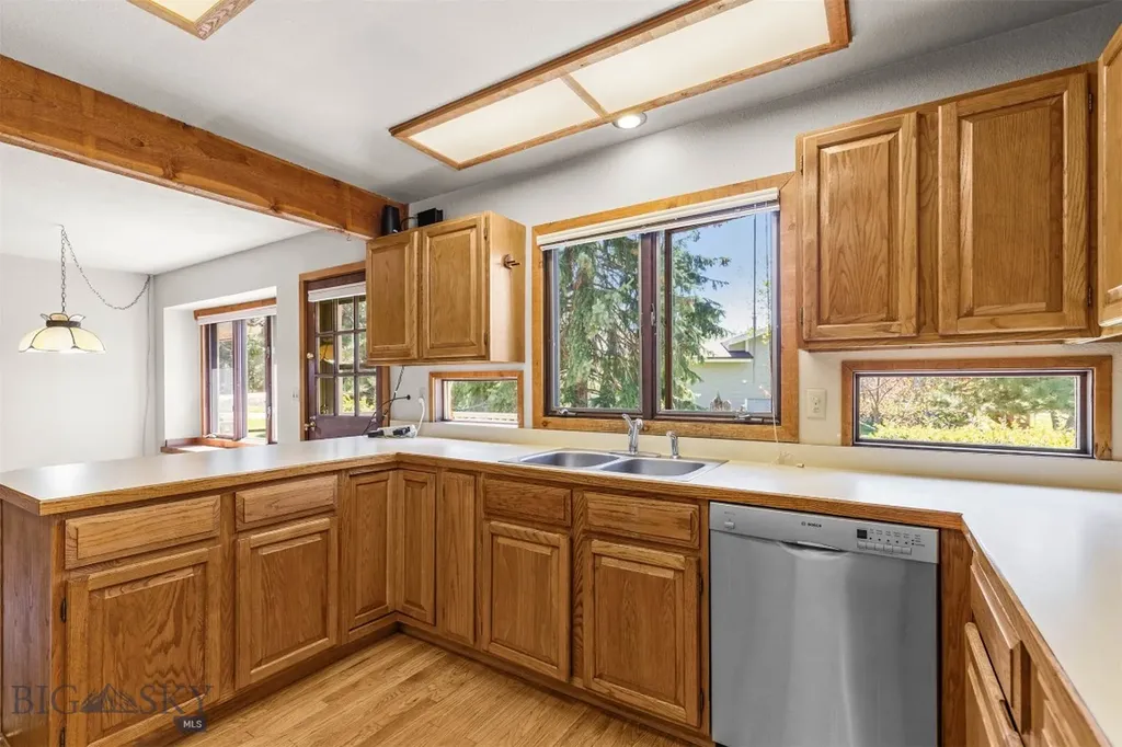 43 Hitching Post Road Bozeman MT 59715