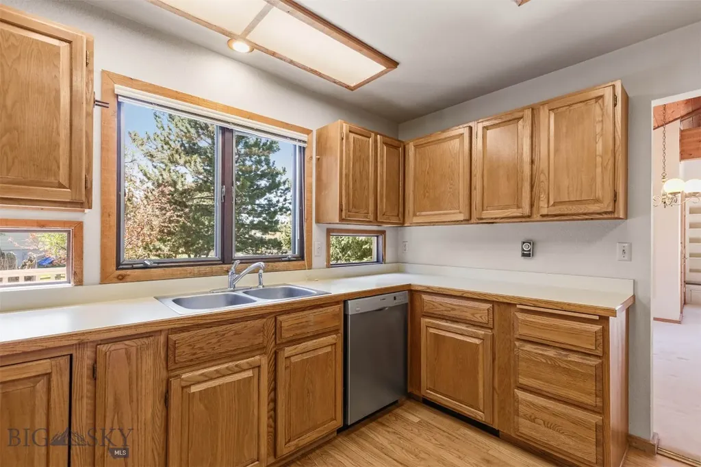 43 Hitching Post Road Bozeman MT 59715