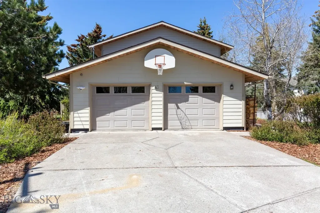 43 Hitching Post Road Bozeman MT 59715