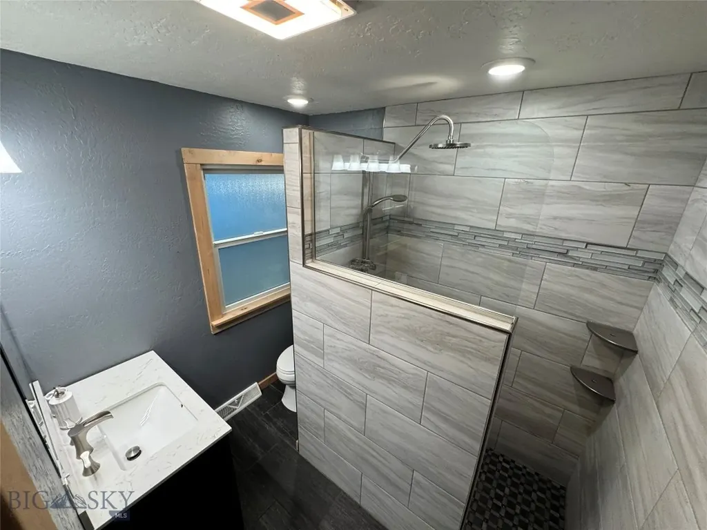 1902 Stuart Avenue Butte MT 59701
