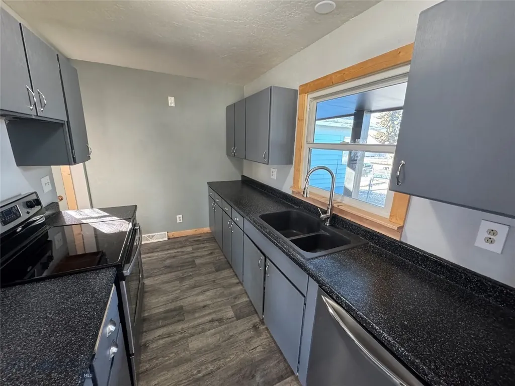 1902 Stuart Avenue Butte MT 59701