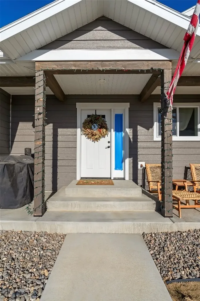 16 W Overland Trail Three Forks MT 59752