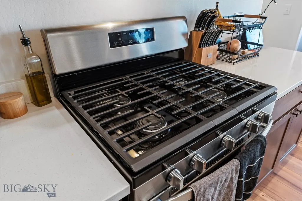 16 W Overland Trail Three Forks MT 59752