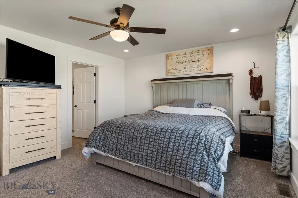 16 W Overland Trail Three Forks MT 59752