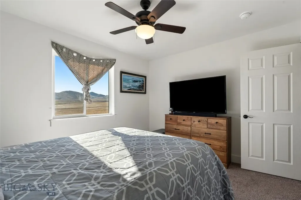 16 W Overland Trail Three Forks MT 59752