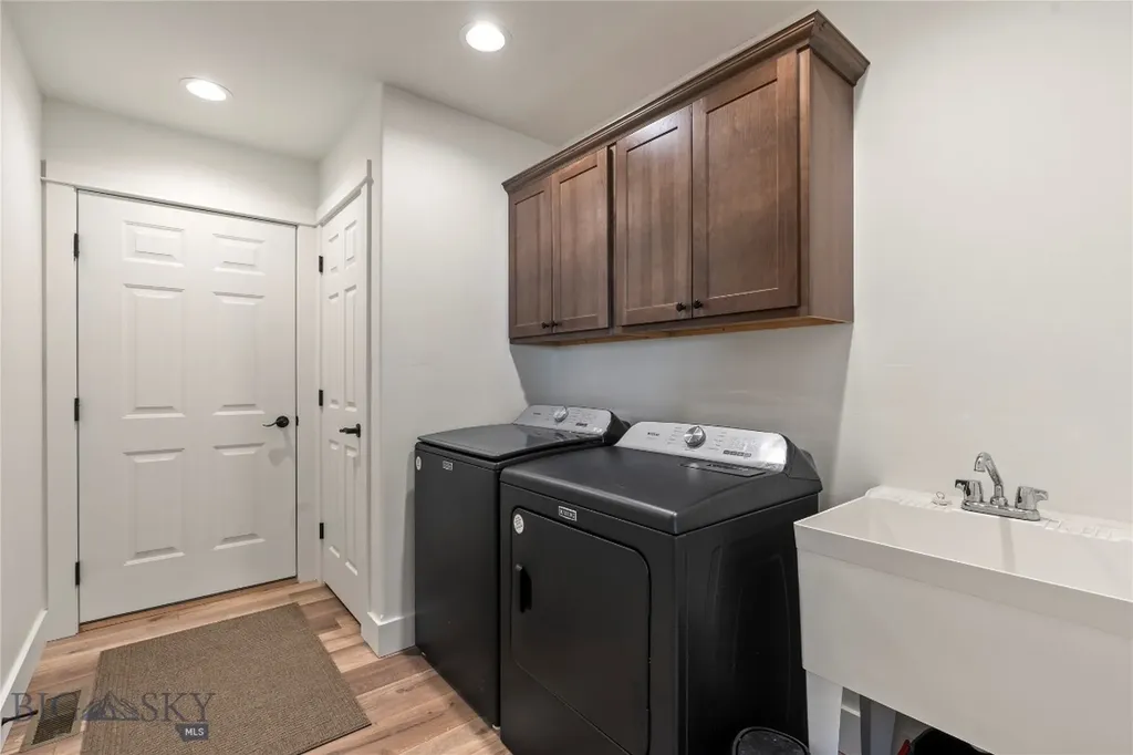 16 W Overland Trail Three Forks MT 59752