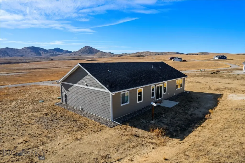 16 W Overland Trail Three Forks MT 59752