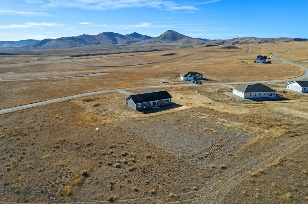 16 W Overland Trail Three Forks MT 59752