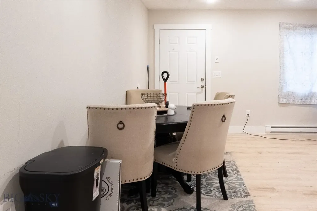 206 S Davis Belgrade MT 59714