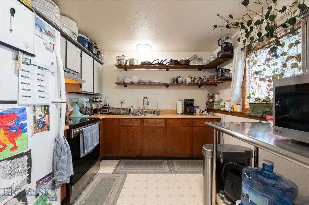 206 S Davis Belgrade MT 59714