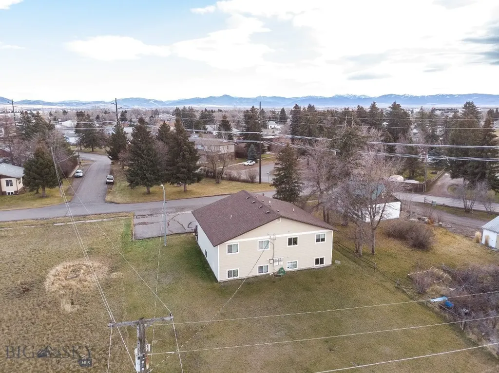 206 S Davis Belgrade MT 59714