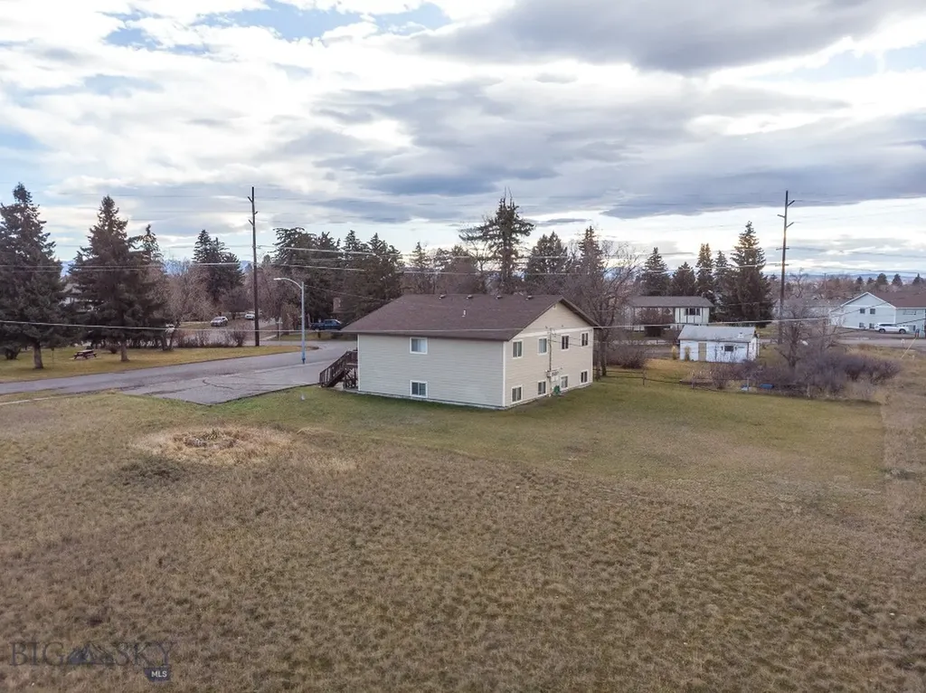206 S Davis Belgrade MT 59714