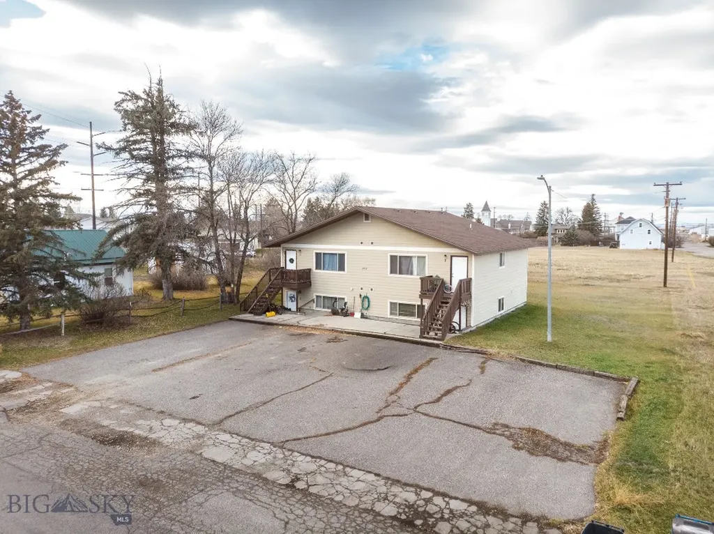 206 S Davis Belgrade MT 59714