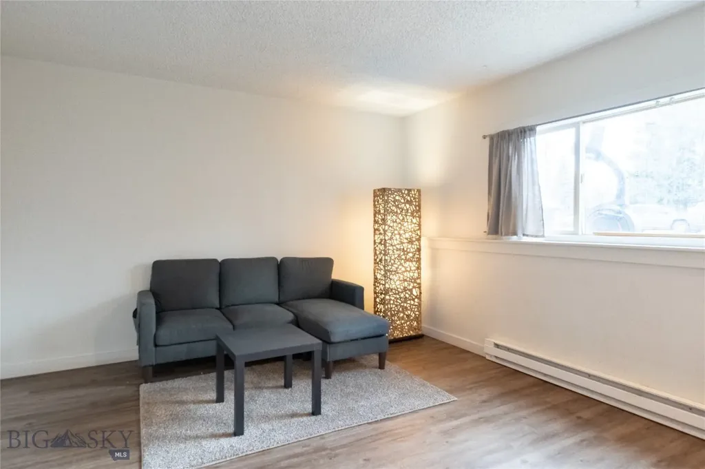 206 S Davis Belgrade MT 59714