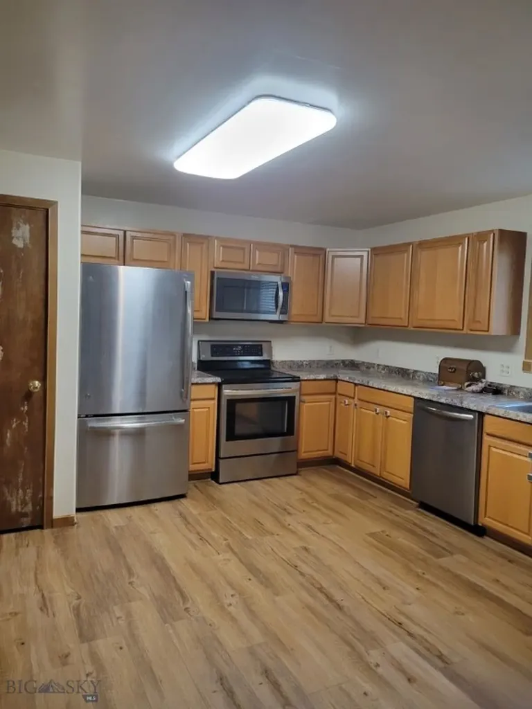 902 Nevada Street Belgrade MT 59714