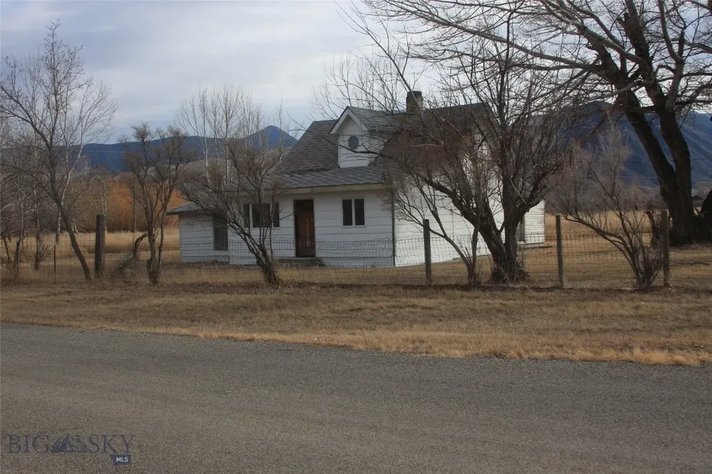 130 Parrot Castle Road Whitehall MT 59759
