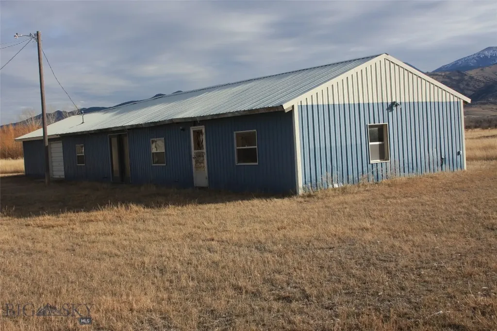 130 Parrot Castle Road Whitehall MT 59759