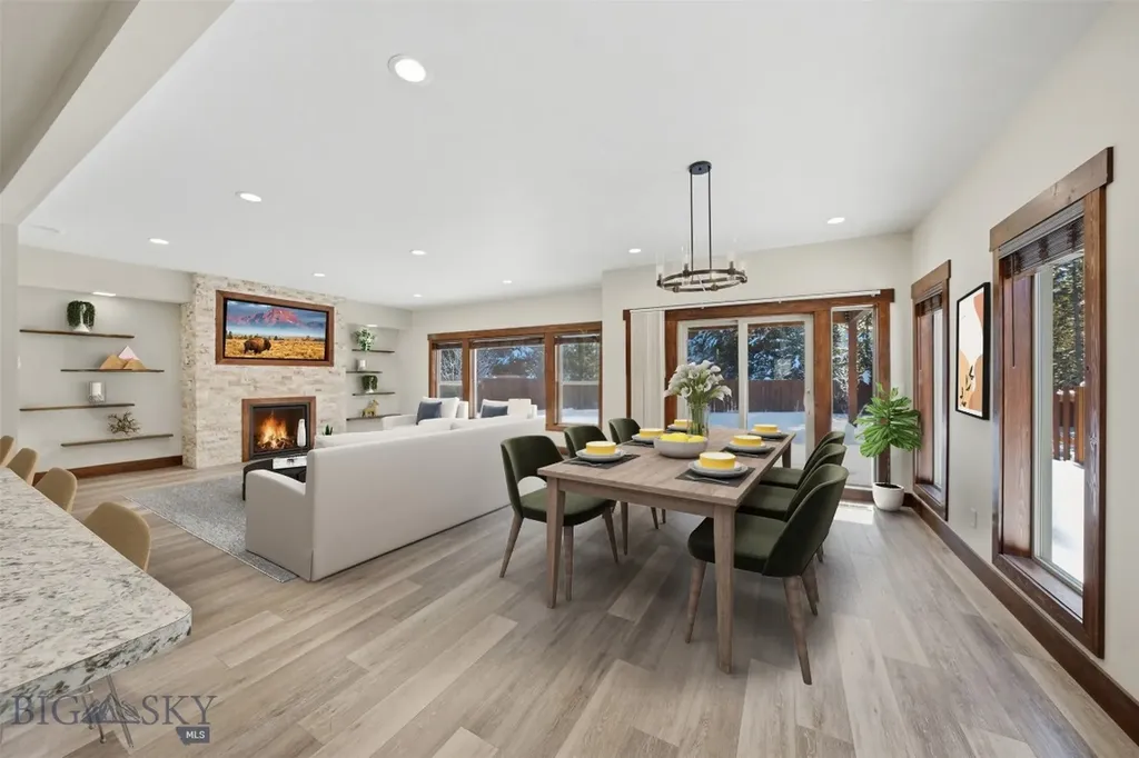 528 Gallatin Avenue West Yellowstone MT 59758