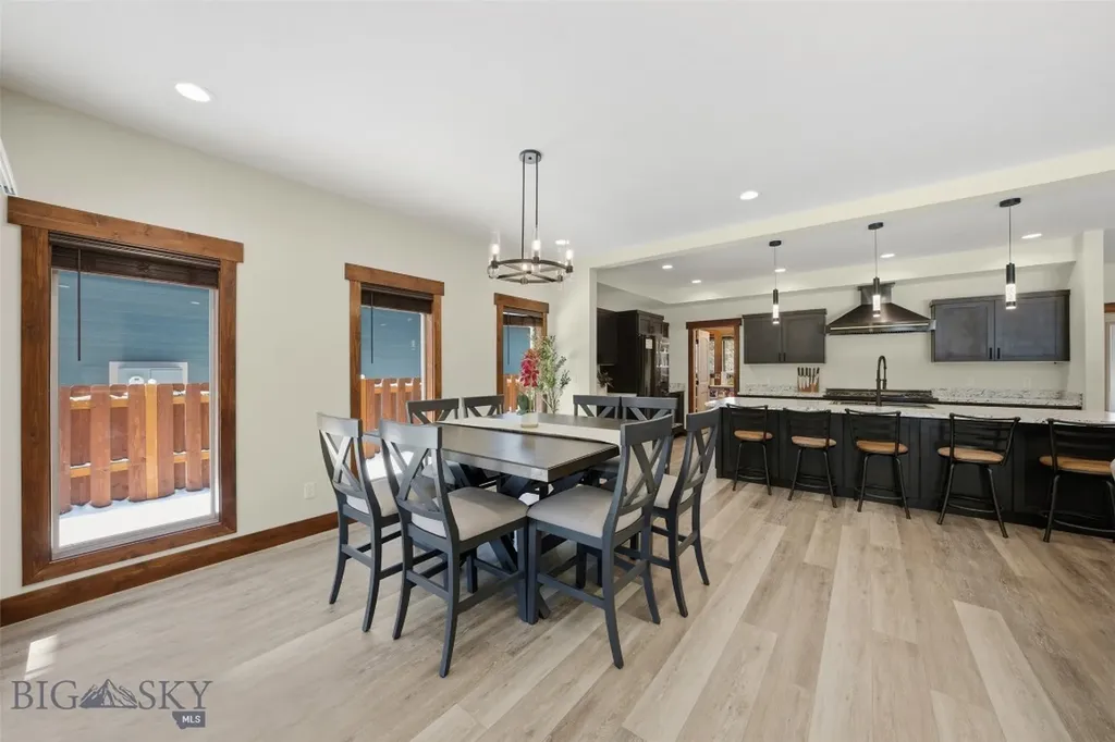 528 Gallatin Avenue West Yellowstone MT 59758