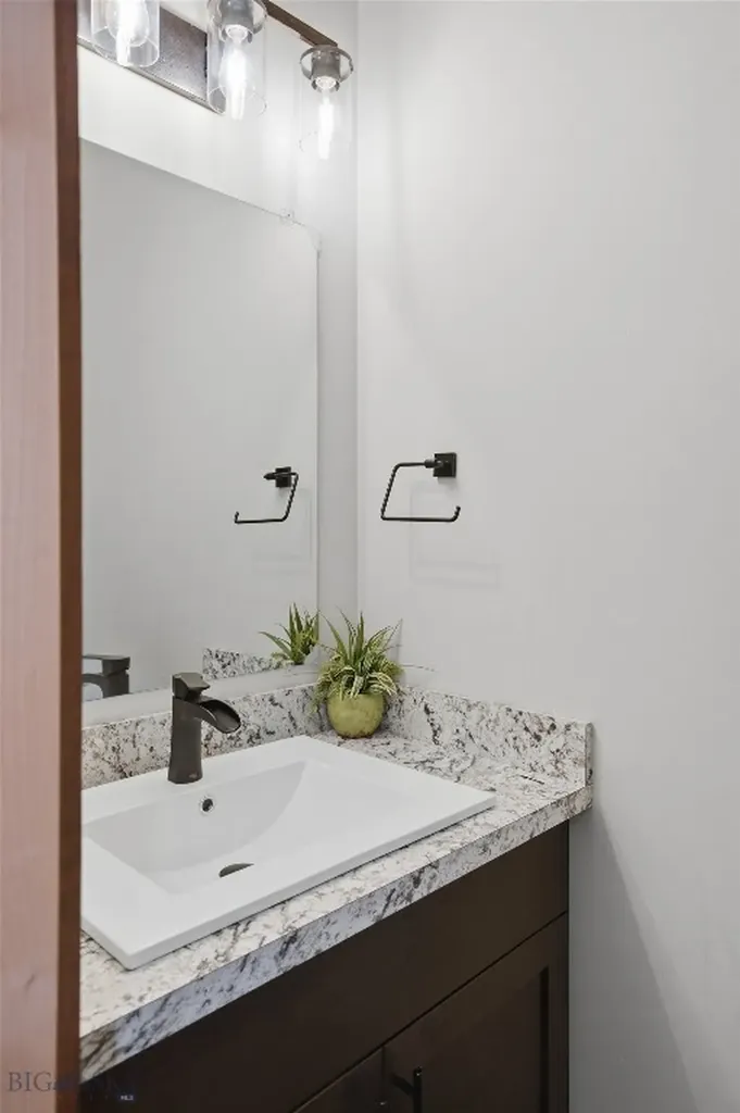 528 Gallatin Avenue West Yellowstone MT 59758