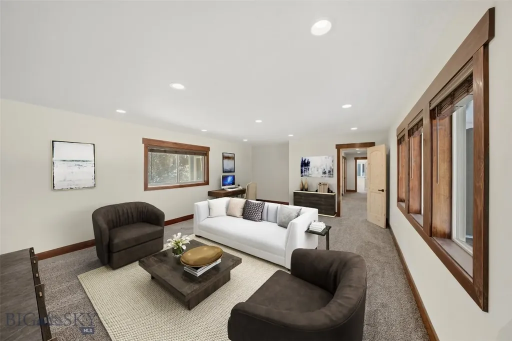 528 Gallatin Avenue West Yellowstone MT 59758