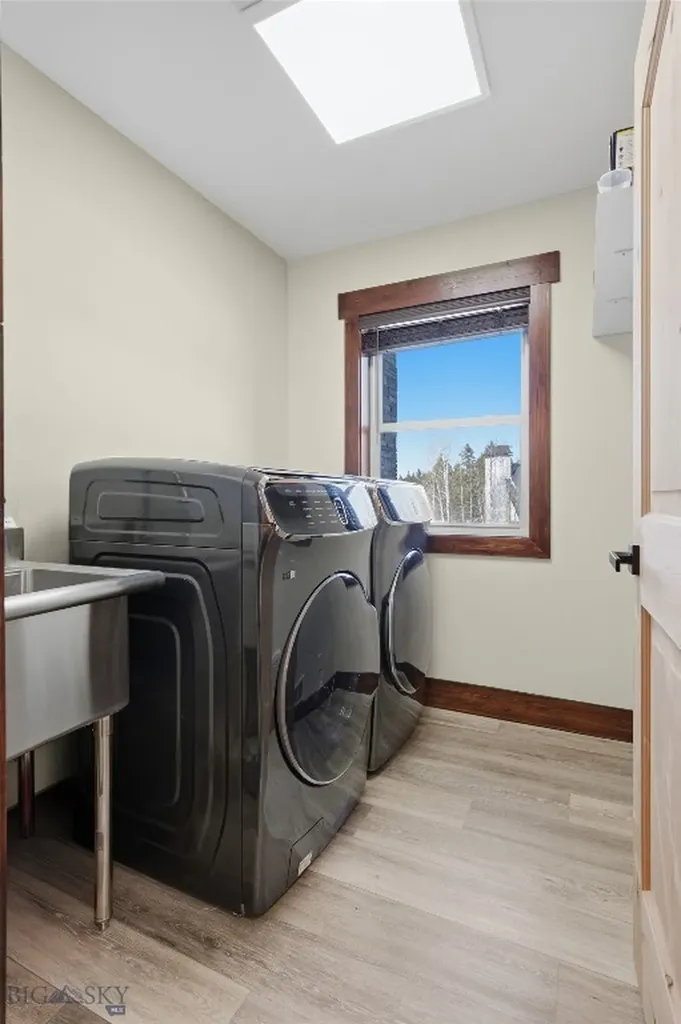 528 Gallatin Avenue West Yellowstone MT 59758