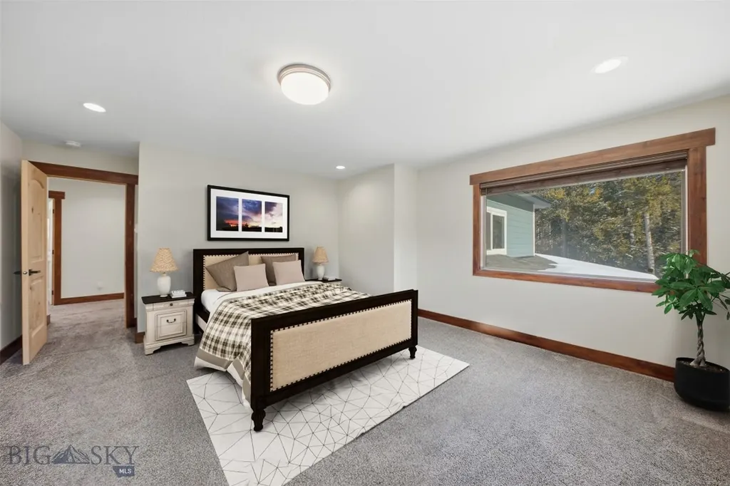 528 Gallatin Avenue West Yellowstone MT 59758