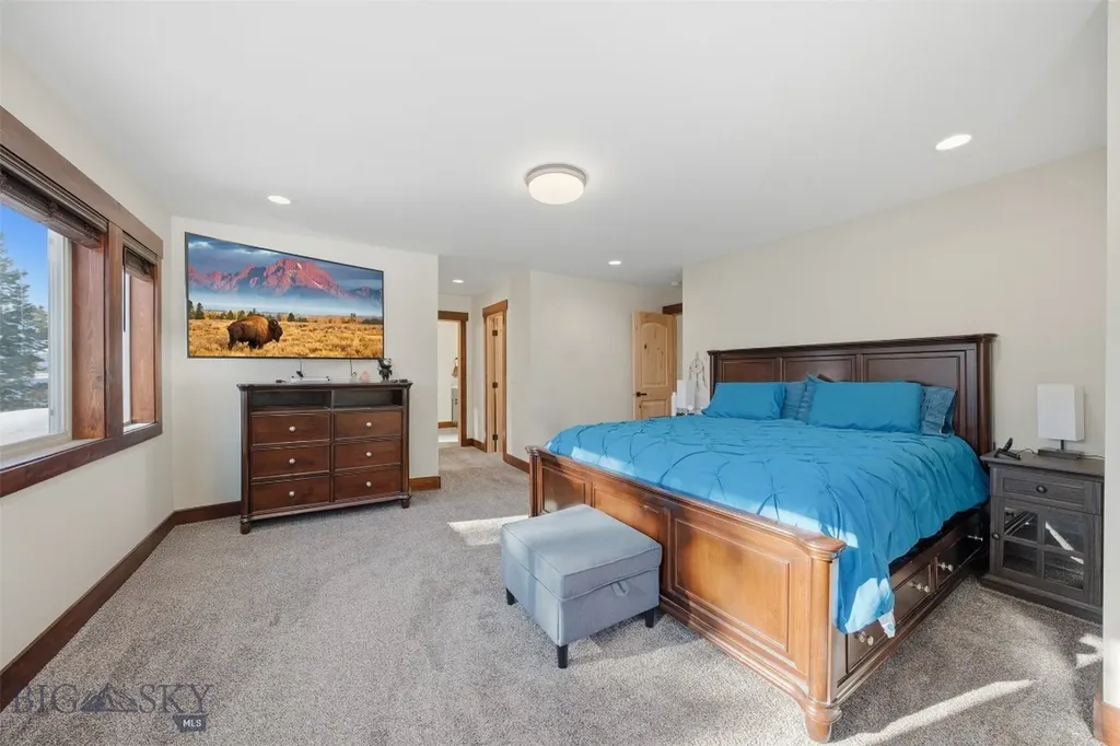 528 Gallatin Avenue West Yellowstone MT 59758