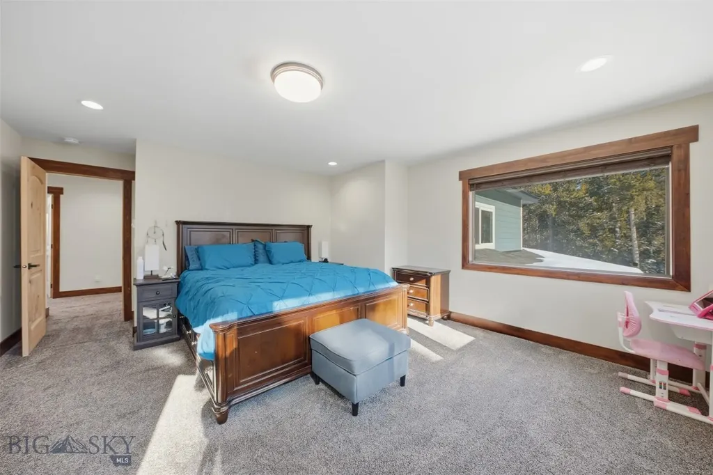 528 Gallatin Avenue West Yellowstone MT 59758