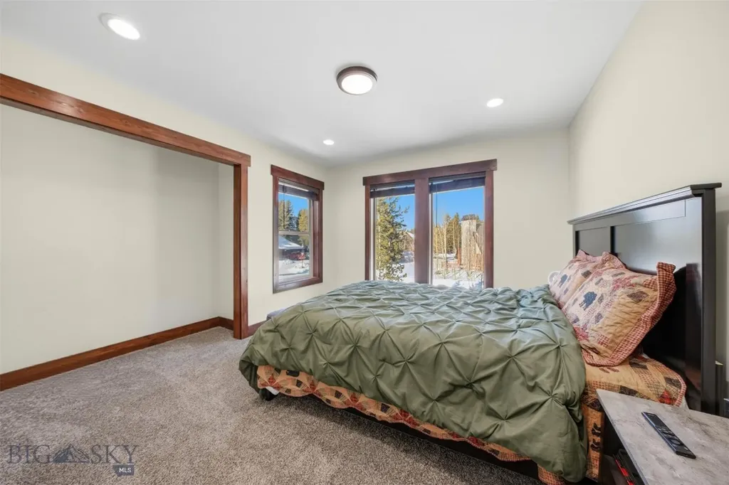 528 Gallatin Avenue West Yellowstone MT 59758
