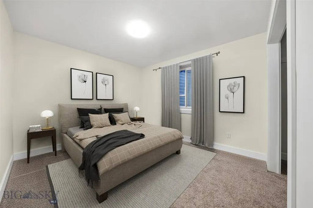 528 Gallatin Avenue West Yellowstone MT 59758