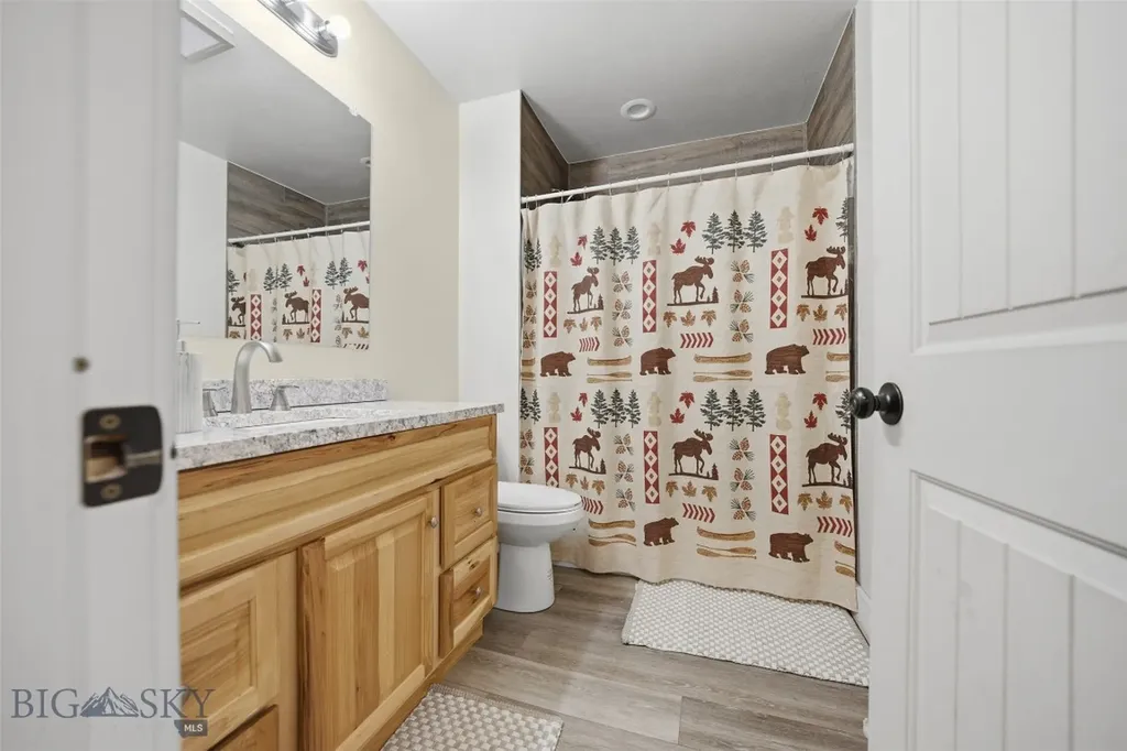 528 Gallatin Avenue West Yellowstone MT 59758
