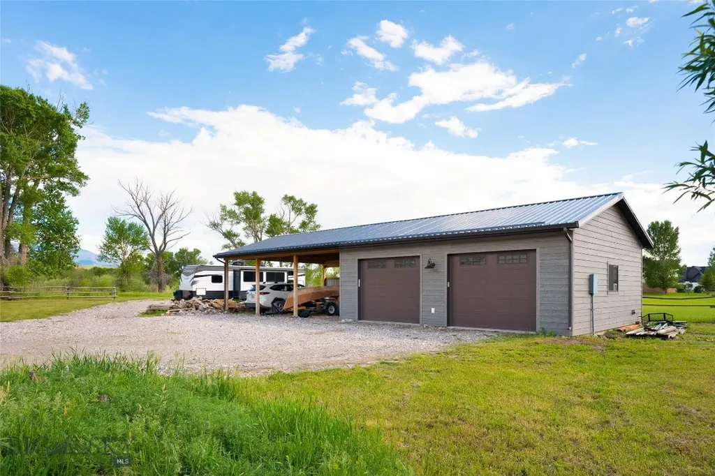 12 Stone Road Silver Star MT 59751