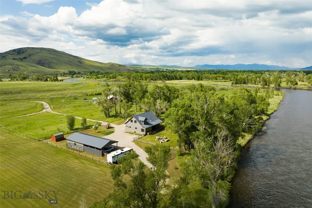 12 Stone Road Silver Star MT 59751