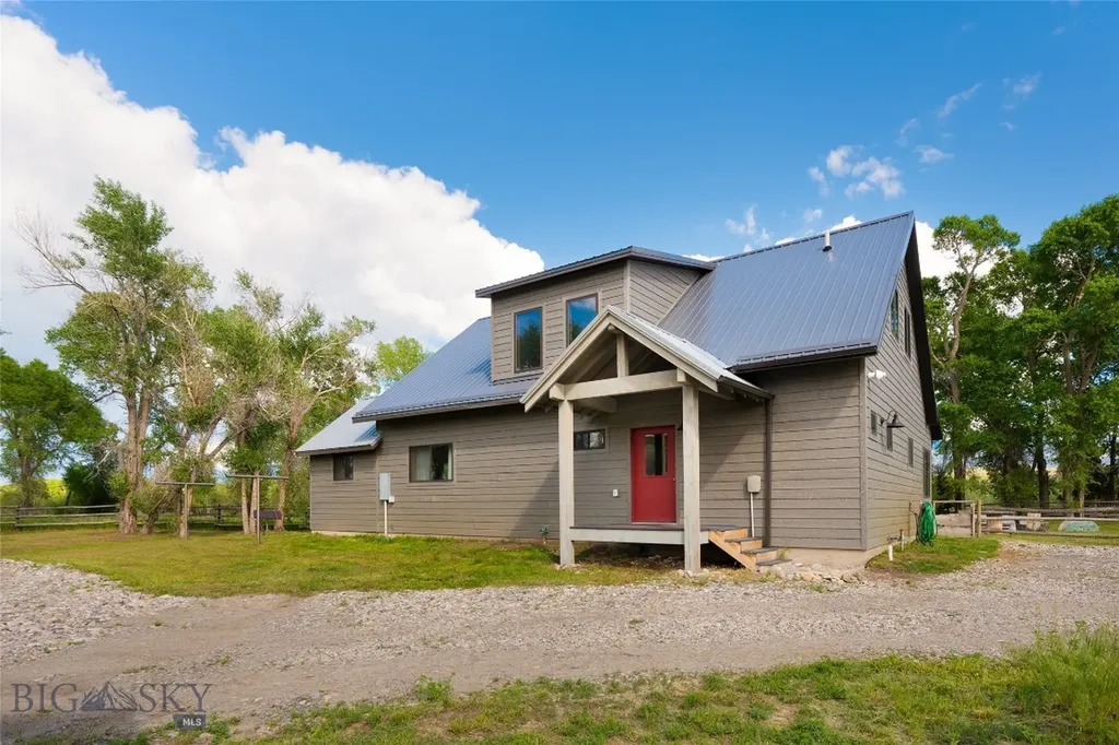12 Stone Road Silver Star MT 59751