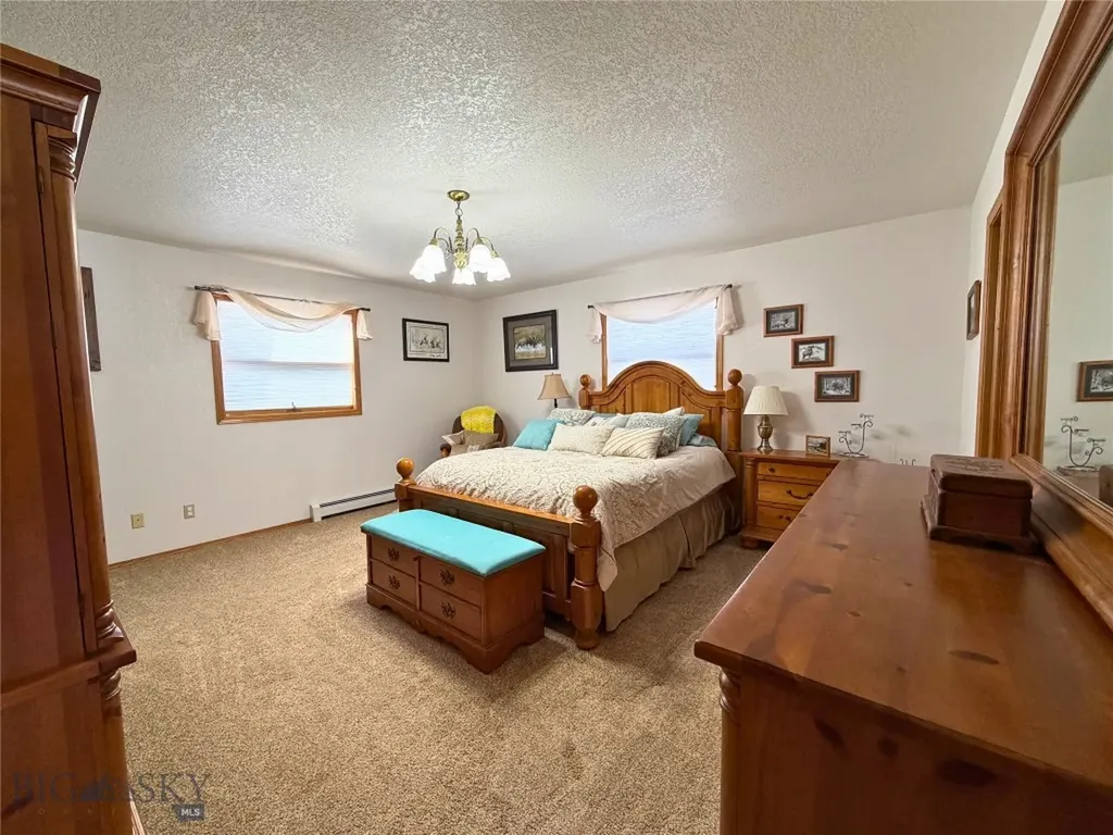 1105 Clark Creek Polaris MT 59746