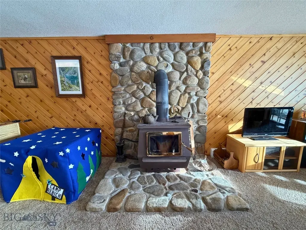 1105 Clark Creek Polaris MT 59746