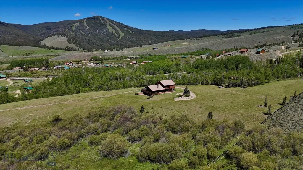 1105 Clark Creek Polaris MT 59746