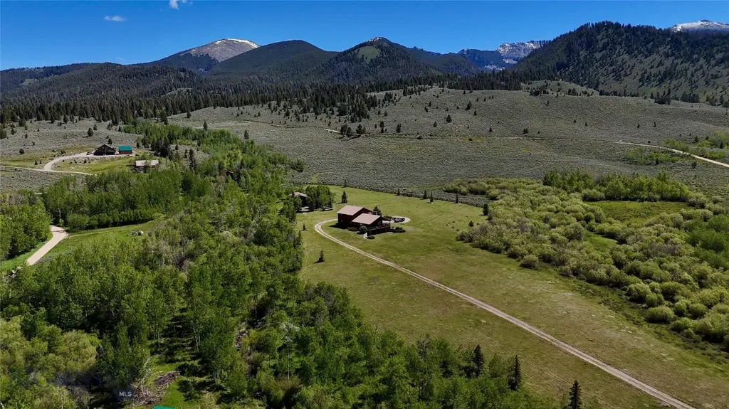 1105 Clark Creek Polaris MT 59746